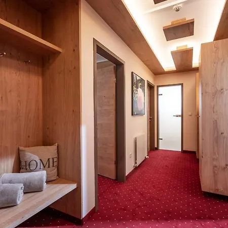 アンドレアス ホファー 4*